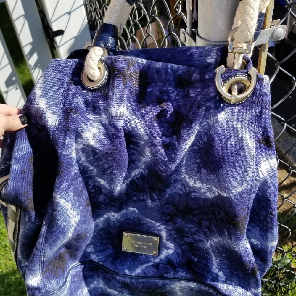 AUTHENTIC Michael Kors bag